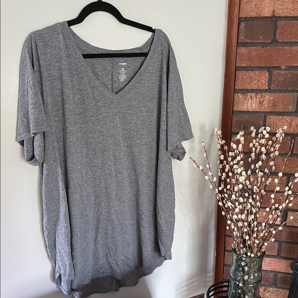 Sonoma Heather Gray V-Neck Short Sleeve Tee
